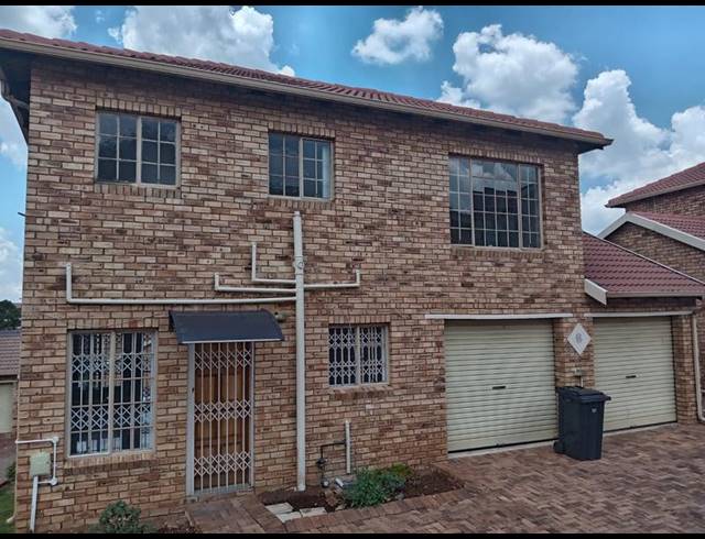 3 BEDROOM APARTMENT FOR SALE IN ELANDSPARK